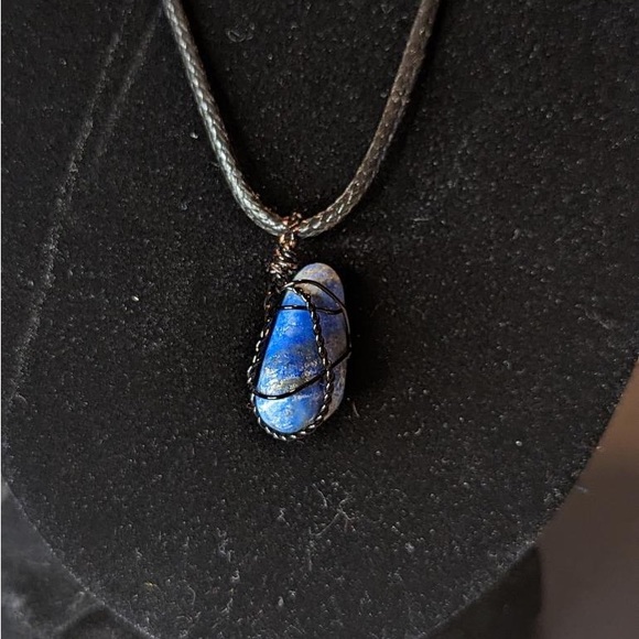 Beautiful Custom Lapis Lazuli Necklace “Earth” - Picture 2 of 2